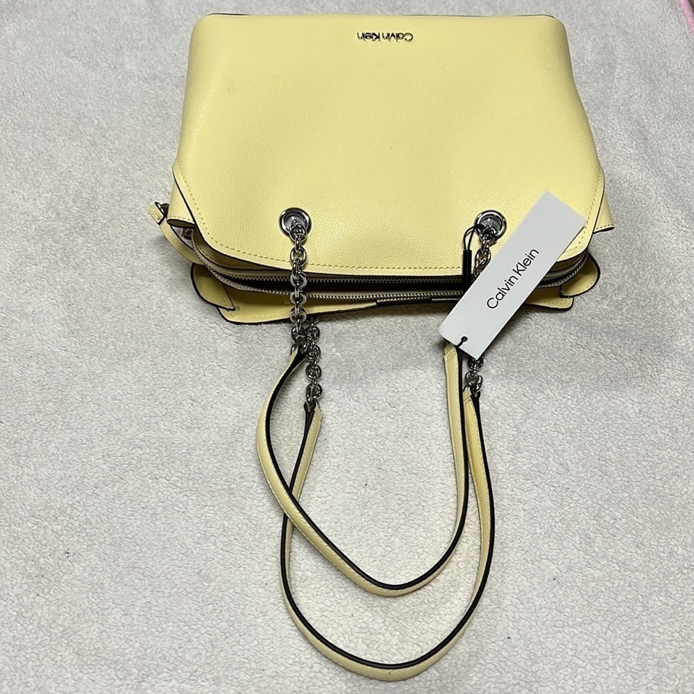 Calvin Klein Hailey Micro Pebble Triple Compartment Chain Satchel - Picture 7 of 9